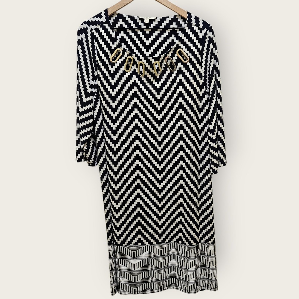 HAANI Woman 2X Navy White Chevron‎ Dress Geometric Border Metal Neck Detail